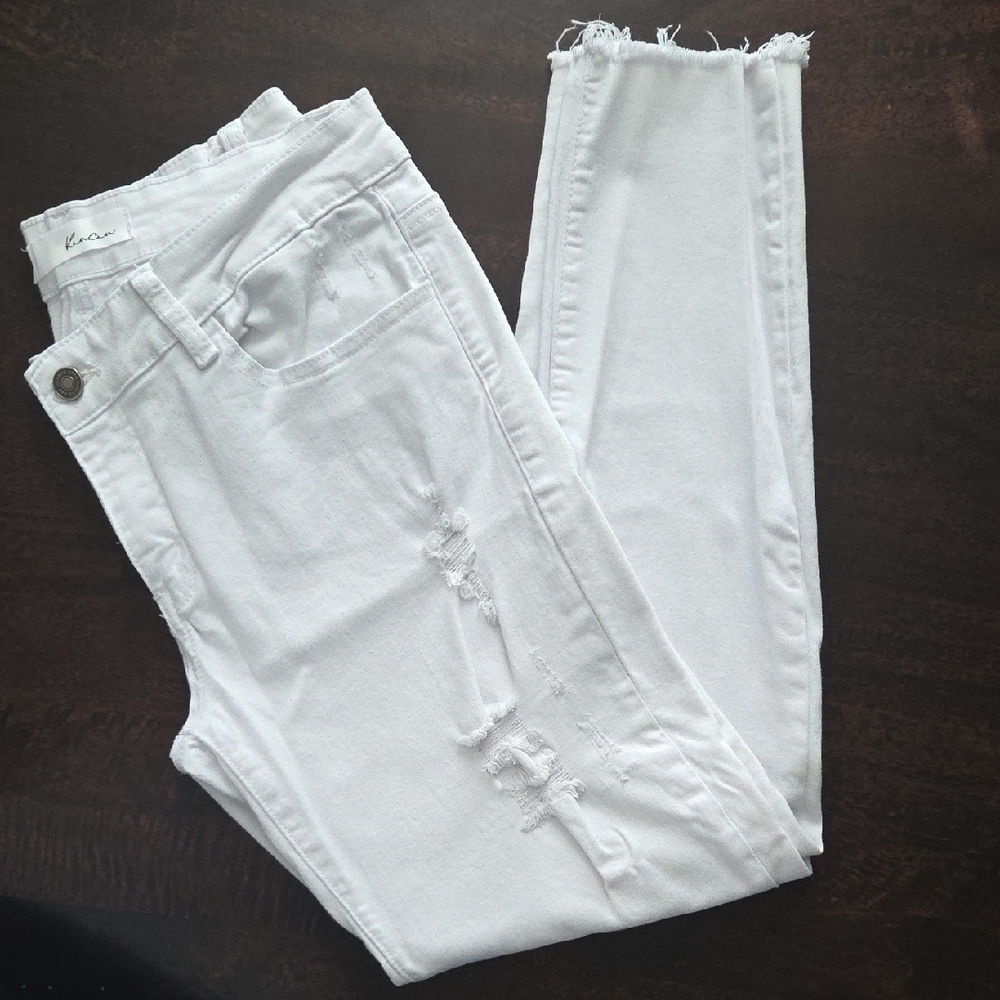 KanCan White Distressed Ankle Jeans